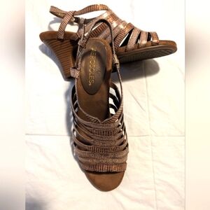 Aerosoles Heel Rest Pass Through Sandals